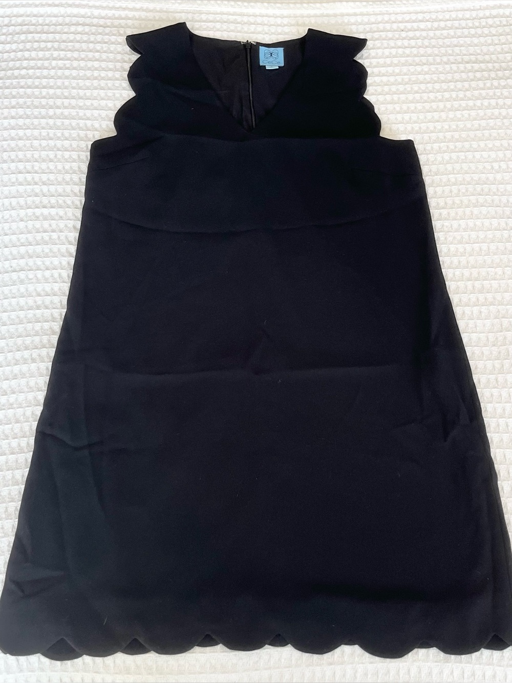 CeCe Black Scallop-Trim Shift Dress size 8